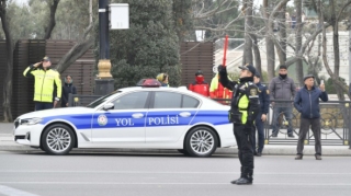 Sükut dəqiqəsi... 