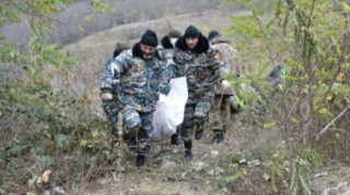 Daha iki erməni hərbçisinin meyiti tapıldı