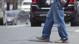 Şəkidə 74 yaşlı kişini avtomobil vurdu