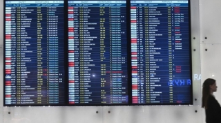 Moskva hava limanlarında 200 reys ləğv edildi 