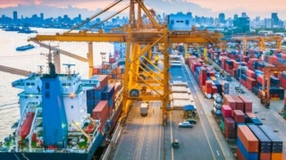 Bakı limanına 160-a yaxın konteyner daşıyan gəmi  daxil olacaq