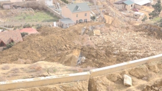 Badamdardakı sürüşmə ərazisində drenaj quyuları qazılıb  - FOTO - VİDEO