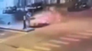 Bakıda "BYD"nin piyada keçidində ölümlə nəticələnən qəzasının ANBAAN GÖRÜNTÜSÜ 