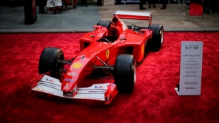 Şumaxerin "Ferrari"si  hərracda satıldı