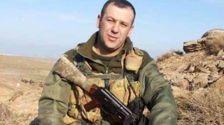 Hərbçilərə işgəncə verdiyi üçün axtarılan Polad Əzizov kimdir? - FOTO 