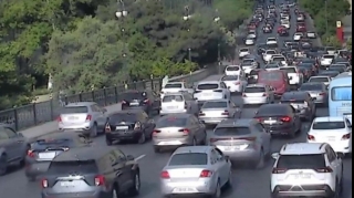 Bakının bu yollarında nəqliyyatın sıxlığı yaranıb  - FOTO