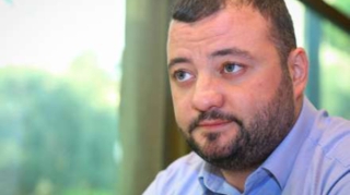 Çovdarovun oğlunun ölkədən çıxışına “stop” qoyuldu