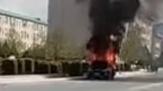 Şərurda avtomobilini yandıran sərxoş sürücü saxlanıldı - VİDEO