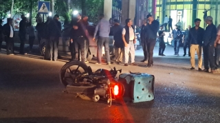 Bərdədə yol qəzasında kuryer xəsarət alıb - FOTO 