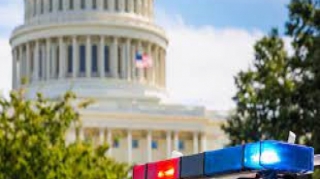 ABŞ-da Kapitoliya binası qarşısanda silahla dolu yük maşını saxlanılıb