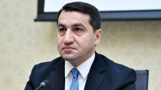 "Bakı Qəzzaya sülhməramlıların göndərilməsi ilə bağlı qərar qəbul etməyib" - Hikmət Hacıyev 