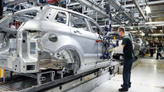 Qlobal avtosənaye xammal tədarükündə problemlərlə üz-üzə 