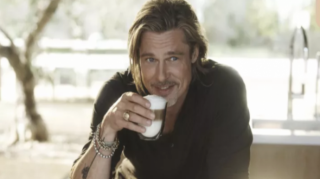 Qəhvə və motosikletlər: Bred Pittin adi günü necə keçir? - VİDEO 