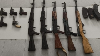 Vətəndaşlardan qanunsuz silah-sursat götürüldü 