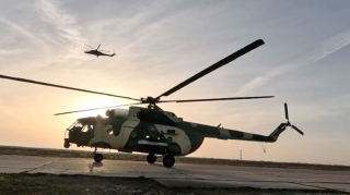 Azərbaycanın hərbi helikopterləri havaya qalxdı - VİDEO 