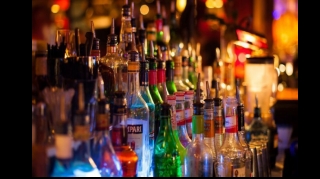 Azərbaycana gətirilən alkoqollu içkilərin aksiz dərəcəsi artırılıb 