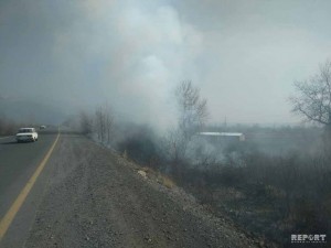 Qatı tüstü Şəkidə avtomobillərin hərəkətinə mane olur  - FOTO