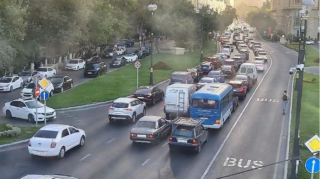 На каких улицах Баку 3 сентября наблюдаются транспортные заторы? 