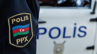 Anasına əsəbiləşdi, məktəbə gəlib arvadını döydü - Tovuzda hadisə 