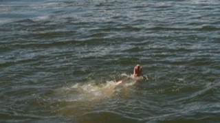 Kürdə gənc qız batıb