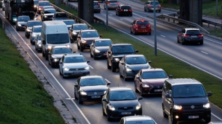 Еврокомиссия отменила полный запрет продаж автомобилей с ДВС с 2035 года 