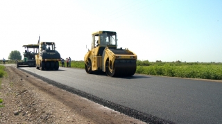 Salyanda 11 kilometrlik avtomobil yolu yenidən qurulur - FOTO 