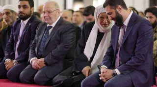 Lüks avtomobillərdə gəzən “inqilabçılar” 