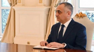 “Məmurlar vəzifələrindən sui-istifadə edirdi”  - Fuad Nəcəfli