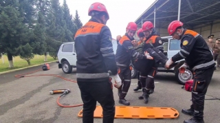 Nəqliyyat qəzaları zamanı xilasetmə əməliyyatları ilə əlaqədar təlim keçirilib - FOTO - VİDEO 