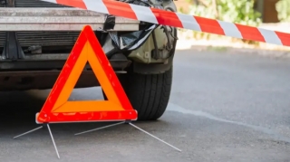 В Лянкяране автомобиль перевернулся и упал на посевное поле - ФОТО 