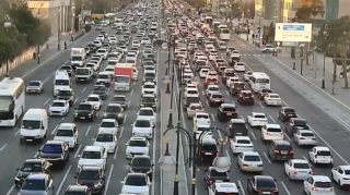 Paytaxtın 16 küçəsində tıxac var - SİYAHI 