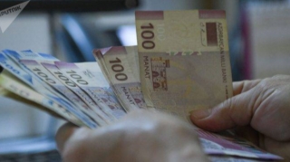 Azərbaycanda avtomobil nəqliyyatı işçilərinin əmək haqqı artıb