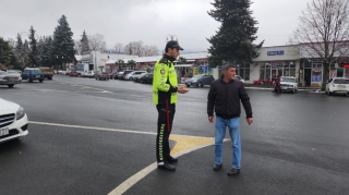 Qaxda yolu piyada keçidlərindən keçməyənlər cərimələndi   - FOTO