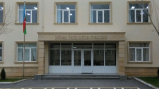 Daha bir məktəb QALMAQALI:  Müəllim dördüncü sinif şagirdini döydü - İDDİA   - YENİLƏNİB