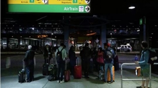 ABŞ-ın 3 hava limanında “Anri” fırtınası səbəbindən uçuşlar ləğv edilib