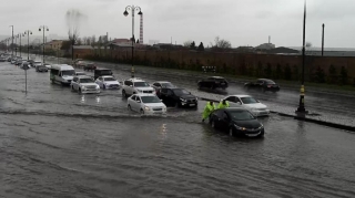 На ряде дорог Баку затруднено движение транспорта - СПИСОК + ФОТО   - ОБНОВЛЕННЫЙ