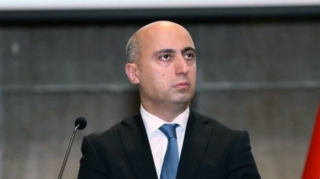 Şagird yaxşı öyrənmirsə, müəllimə niyə maaş verməliyik? - Elm və təhsil naziri 