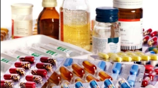 Nazir müavini: “Əgər dərman aylarla gömrükdə qalırsa...” 