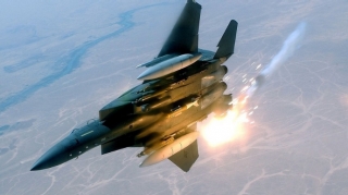 İsrailin hərbi aviasiyası Livanla sərhəddə hədəflərə zərbələr endirib