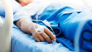 Yanğında xəsarət alanlardan biri süni tənəffüs aparatına qoşulub 