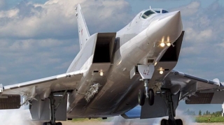 Rusiyanın bombardmançı təyyarəsi YANDI - FOTO 