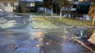 Gəncədə avtomobil yollarını su basıb, nəqliyyatın hərəkəti çətinləşib  - FOTO