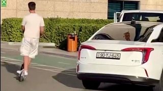 Velosiped zolağını bağlayan taksi sürücüsü CƏZALANDIRILDI   - VİDEO