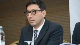 Yeni nazir ilk olaraq xanım şöbə müdirini İŞDƏN ÇIXARDI - FOTO 