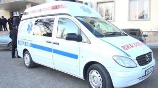 Goranboyda yol qəzası zamanı iki nəfər xəsarət alıb