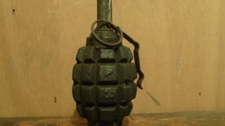 Ağdərə şəhərində qumbara və patron tapılıb 