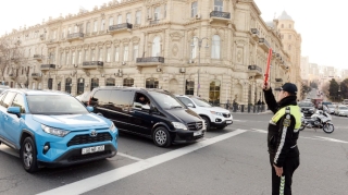 Xocalı soyqırımı qurbanlarının xatirəsi bir dəqiqəlik sükutla yad edildi  - YENİLƏNİB - FOTO - VİDEO