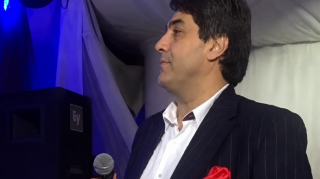 Erməni musiqiçi toyda Azərbaycan mahnısı oxudu, görün nə baş verdi – VİDEO 
