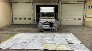İrandan Türkiyəyə gedən yük maşınında 77 kq narkotik tapılıb - FOTO 
