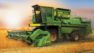 Tərtərdə biçin zamanı kombayn yanıb